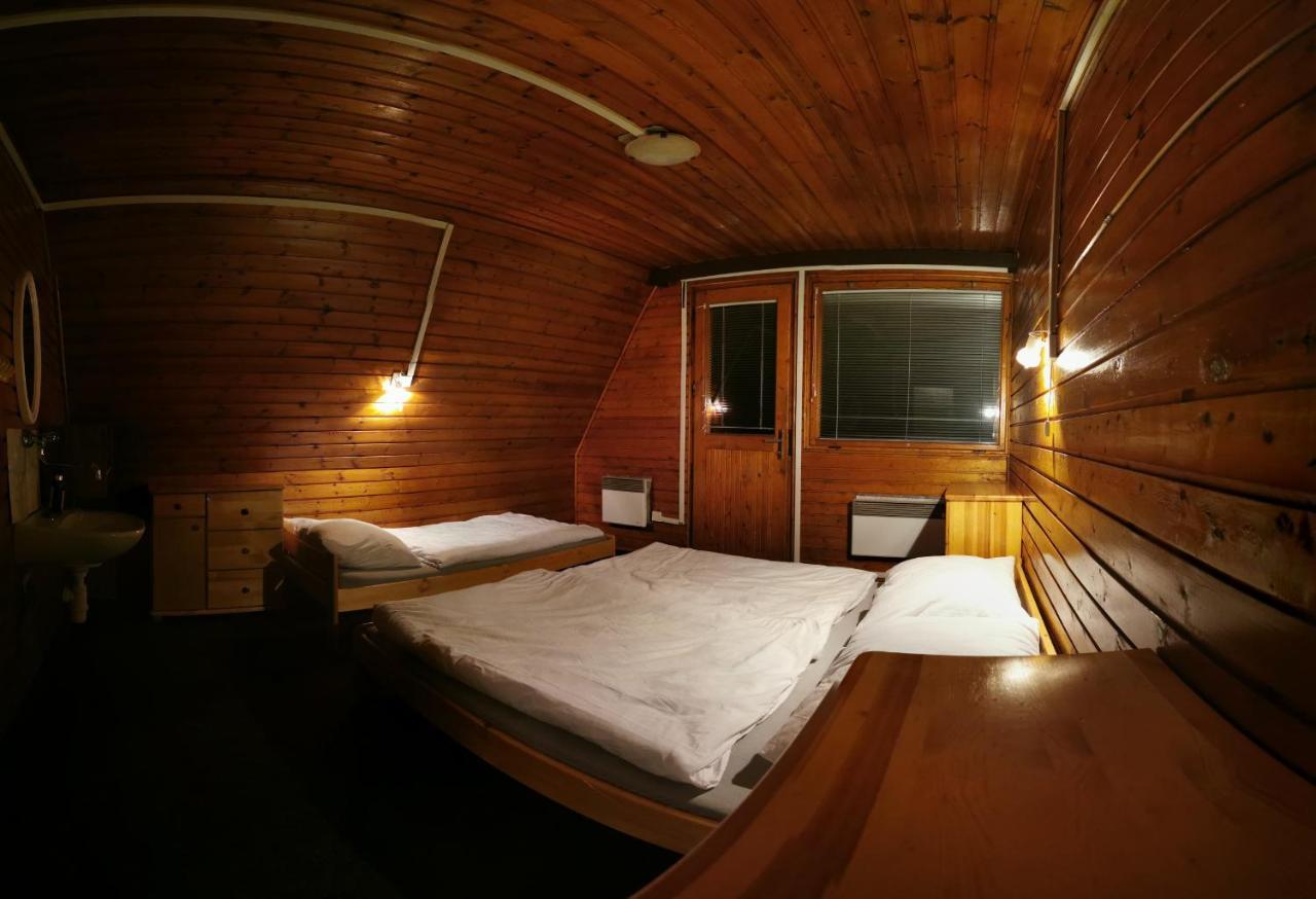 Chata pod májovou muldou Demänovská Dolina Esterno foto